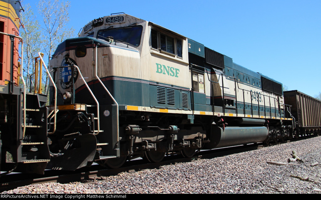 BNSF 9499
